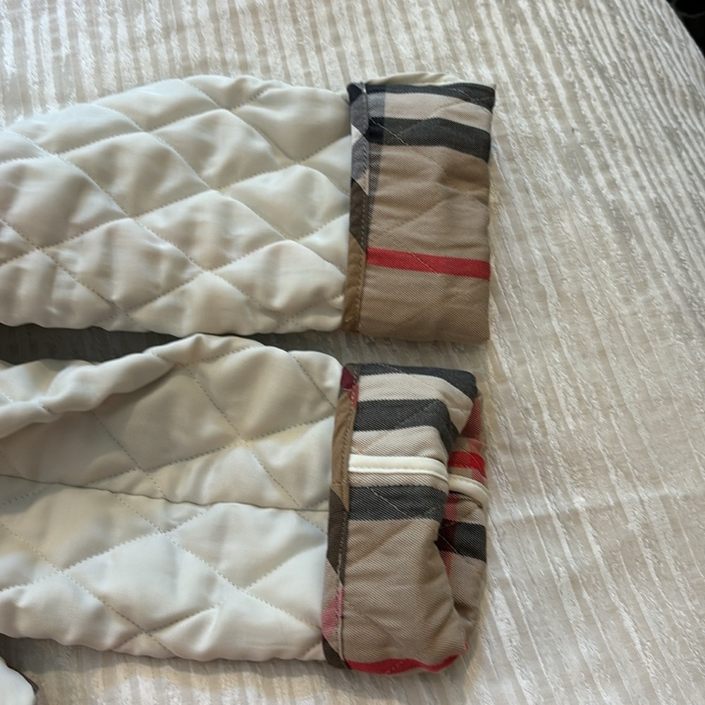 Gorgeous ! RARE! Burberry jacket - Picture 5 of 16